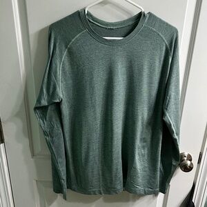 Long sleeve Lululemon Metal Vent Tshirt